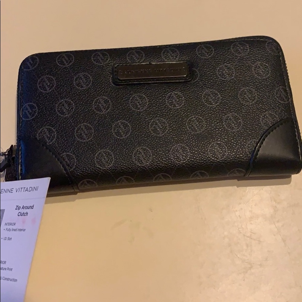 Adrienne Vittadini black clutch wallet